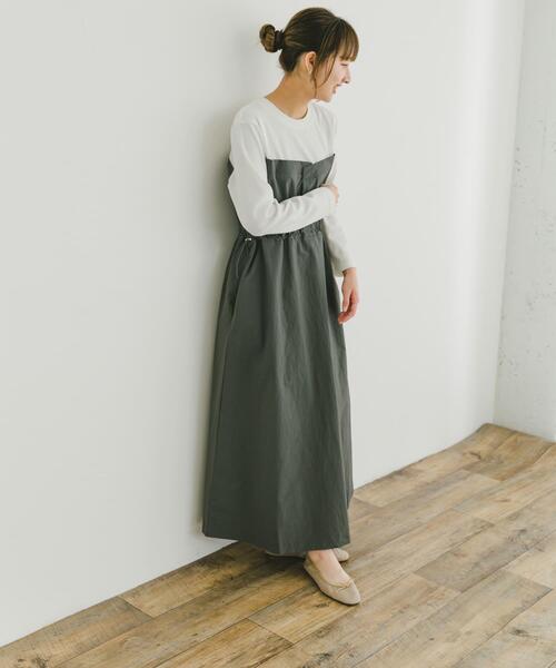 ITEMS URBANRESEARCH(アイテムズ アーバンリサーチ)の「ドッキングナイロンワンピース(ワンピース・レディース・カーキ/チャコールグレー・FREE)」の10枚目の写真
