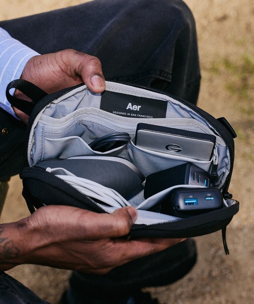 Aer Slim Pouch 2 エアー スリム ポーチ ガジェットケース（ポーチ