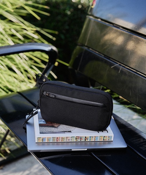 Aer Slim Pouch 2 エアー スリム ポーチ ガジェットケース（ポーチ