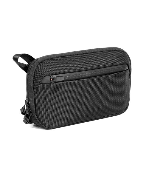 Aer（エアー）の「Aer Slim Pouch 2 エアー スリム ポーチ ガジェットケース（ポーチ・メンズ・ブラック・FREE）」の21枚目の写真