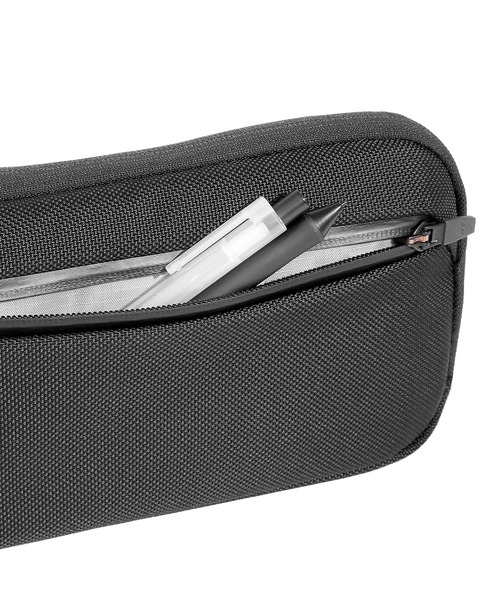 Aer（エアー）の「Aer Slim Pouch 2 エアー スリム ポーチ ガジェットケース（ポーチ・メンズ・ブラック・FREE）」の20枚目の写真