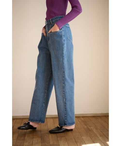 Estella.K(エステラケー)の「Elsa Mid Rise Loose Jean タックデニムパンツ(デニムパンツ・レディース・ネイビー/ブルー・SMALL/MEDIUM)」の8枚目の写真
