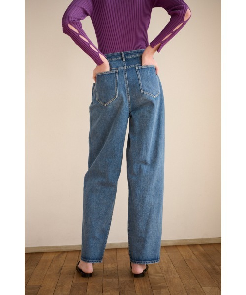 Estella.K(エステラケー)の「Elsa Mid Rise Loose Jean タックデニムパンツ(デニムパンツ・レディース・ネイビー/ブルー・SMALL/MEDIUM)」の10枚目の写真