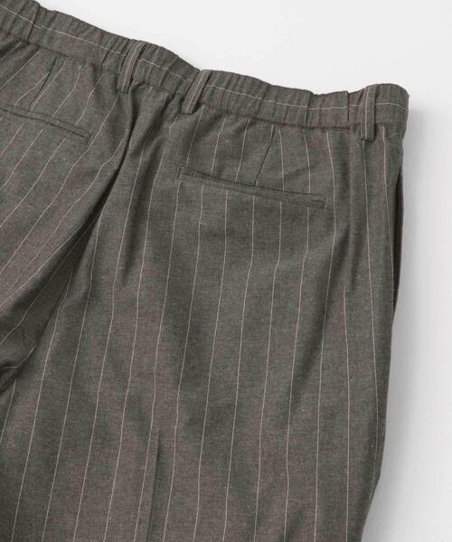 URBAN RESEARCH ROSSO MEN(アーバンリサーチロッソメン)の「『WEB限定』綿麻ストライプリラックステーパードパンツ(その他パンツ・メンズ・ライトグレー/チャコールグレー・LARGE/MEDIUM)」の14枚目の写真