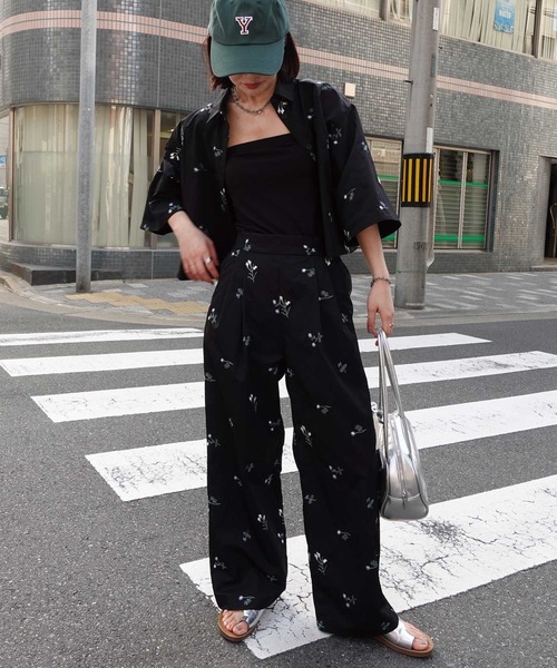 ナイロンタフタ花柄刺繍タックパンツ【KR select】（スラックス
