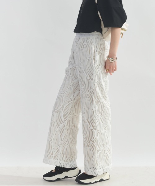 PICCIN（ピッチン）の「【セットアップ可能】コード刺繍イージーパンツ（その他パンツ・レディース・オフホワイト/ブラック・M/L）」の4枚目の写真