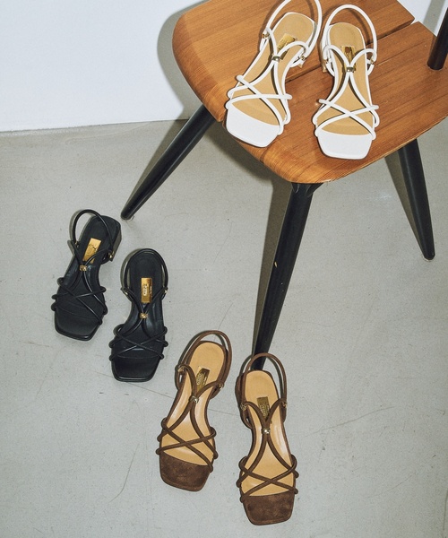 LE TALON（ルタロン）の「GRISE3.5cmクロスメタルストリングサンダル（サンダル・レディース・ブラック系その他/アイボリー/ブラウン・SMALL/MEDIUM/LARGE/X-LARGE）」の5枚目の写真