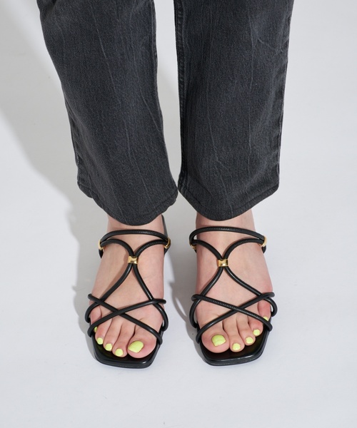 LE TALON（ルタロン）の「GRISE3.5cmクロスメタルストリングサンダル（サンダル・レディース・ブラック系その他/アイボリー/ブラウン・SMALL/MEDIUM/LARGE/X-LARGE）」の12枚目の写真