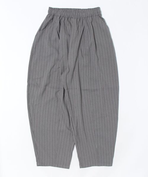 MAGASIN DE MODE Onjna(マガジンデモードオンジェナ )の「【MAGASIN DE MODE Onjna】ヘリンボーンストライプカーブパンツ trc(その他パンツ・レディース・グレイッシュベージュ/ブラック/チャコールグレー・FREE)」の1枚目の写真