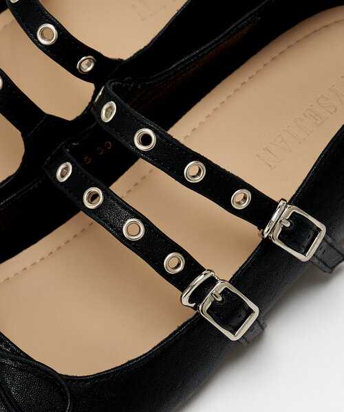 CIAOPANIC（チャオパニック）の「ダブルストラップリボンパンプス（パンプス・レディース・ブラウン/ブラック・37/38/39/36）」の4枚目の写真