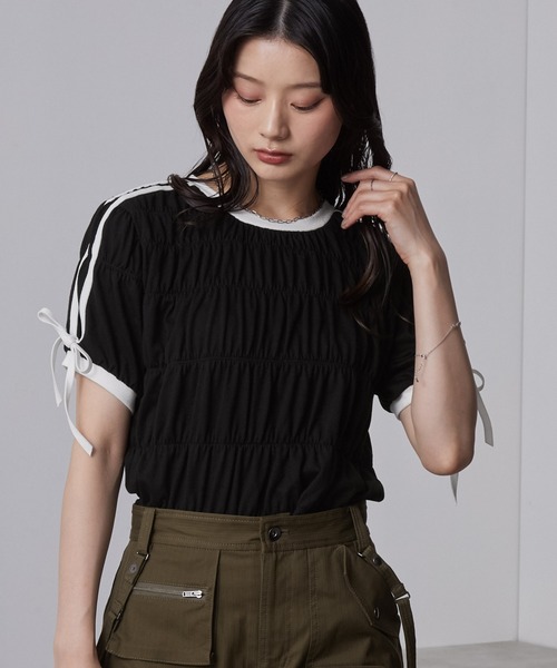 nui nullu(ヌイヌル)の「【nui nullu】袖サイドライン&リボン シャーリング リンガーTシャツ(Tシャツ/カットソー・レディース・オフホワイト/ブラック/サックスブルー/チャコール・FREE)」の20枚目の写真