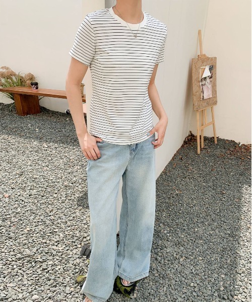 BANICO（バニコ）の「細ボーダーフィットTシャツ (SS)（Tシャツ/カットソー・レディース・ブラック/ホワイト/ダークグレー・LARGE/MEDIUM）」の5枚目の写真