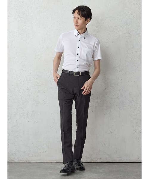 Perfect Suit FActory(パーフェクトスーツファクトリー)の「【完全 ノーアイロン/防汚抗菌/吸汗速乾/冷却素材】EC限定 半袖アイシャツ 襟別布 ドビー織 ホワイト/サックス(ビジネスシャツ・メンズ・ホワイト/サックスブルー・LL/3L/S/M/L)」の6枚目の写真