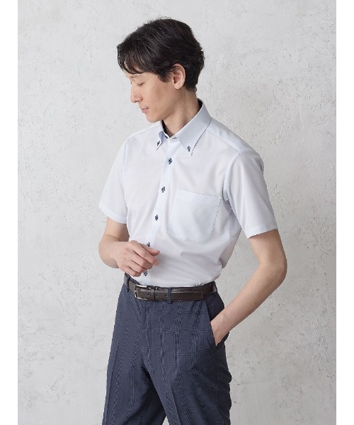 Perfect Suit FActory(パーフェクトスーツファクトリー)の「【完全 ノーアイロン/防汚抗菌/吸汗速乾/冷却素材】EC限定 半袖アイシャツ 襟別布 ドビー織 ホワイト/サックス(ビジネスシャツ・メンズ・ホワイト/サックスブルー・LL/3L/S/M/L)」の9枚目の写真