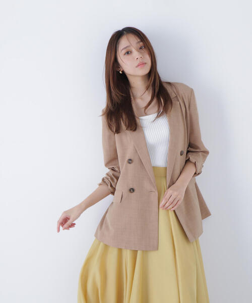 NATURAL BEAUTY BASIC（ナチュラルビューティーベーシック）の「◇【Oggi掲載】ライトボクシーダブルジャケット（テーラードジャケット・レディース・キャメル/ベージュ/ネイビー・SMALL/MEDIUM）」の3枚目の写真