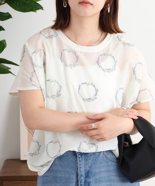 FUNALIVE(ファンアライブ)の「LITTLE MARKET 刺繍 4分袖プルオーバー(Tシャツ/カットソー・レディース・イエロー系1/イエロー/イエロー系3/アイボリー系1/グレー系1/イエロー系6/アイボリー系5/アイボリー系4/アイボリー系3/アイボリー系2/グレー系4/グレー系3/グレー系2/アイボリー/イエロー系2/グレー・FREE)」の7枚目の写真