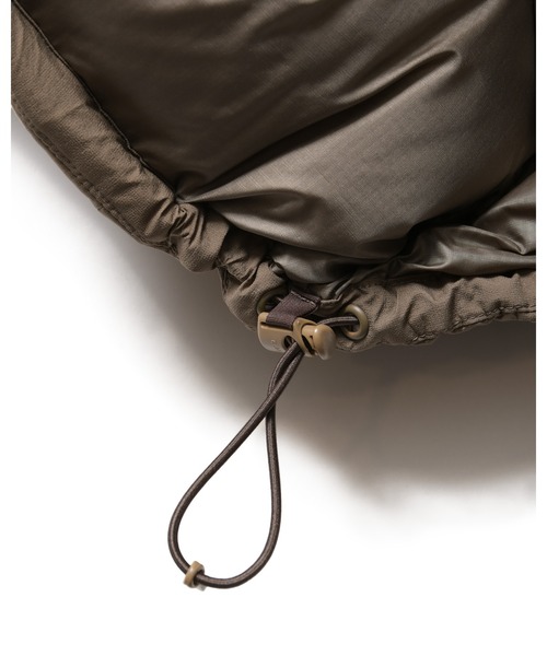 F.C.Real Bristol（エフシーレアルブリストル）の「FIELD DOWN PARKA（ダウンジャケット/コート・メンズ・ベージュ/ブラック/セージグリーン・X-LARGE/LARGE/MEDIUM/SMALL/XX-LARGE）」の14枚目の写真