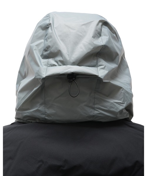 F.C.Real Bristol（エフシーレアルブリストル）の「FIELD DOWN PARKA（ダウンジャケット/コート・メンズ・ベージュ/ブラック/セージグリーン・X-LARGE/LARGE/MEDIUM/SMALL/XX-LARGE）」の18枚目の写真