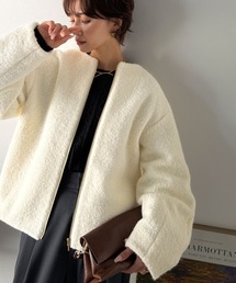 Classical Evon(クラシカルエヴォン)の【Classical Evon】上品さと抜け感を兼ね備えた、大人のためのアウター。軽やかブークレノーカラージャケット(ノーカラージャケット)