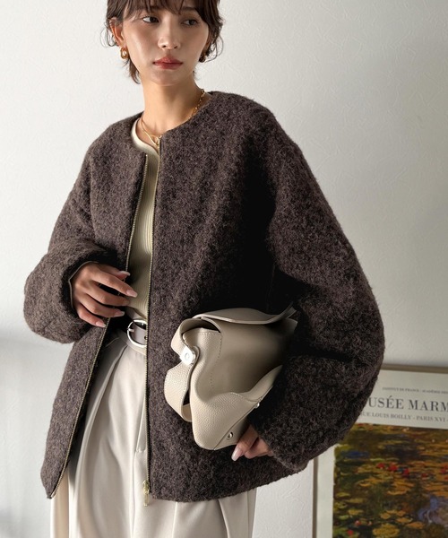 クラシカルエルフ冬新作 Classical Evon アウター ジャケット レディース ブークレ ノーカラージャケット 上品 軽やか きちんと感 すっきりノーカラー デイリー お仕事 ゴールドジップ きれいめ こなれコーデ ロングシーズン 大きいサイズ  2025aw  ev1110138 セール】【Classical Evon】上品さと抜け感を兼ね備えた、大人のための