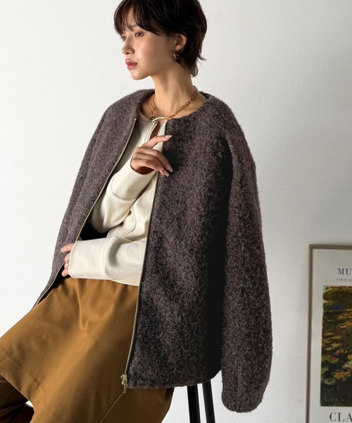 Classical Evon(クラシカルエヴォン)の「【Classical Evon】上品さと抜け感を兼ね備えた、大人のためのアウター。軽やかブークレノーカラージャケット(ノーカラージャケット・レディース・ネイビー/ブラウン/アイボリー・LARGE/MEDIUM/SMALL/X-LARGE)」の21枚目の写真