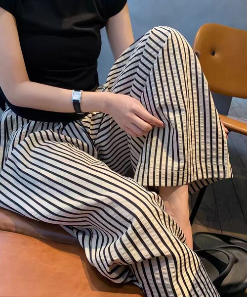 by LEGNA(バイレグナ)の「ストライプセミワイドイージーパンツ(その他パンツ・レディース・ブラック×ホワイト/ブラック/ブラック×グレー/ホワイト×ブラック・X-LARGE/LARGE/MEDIUM)」の14枚目の写真