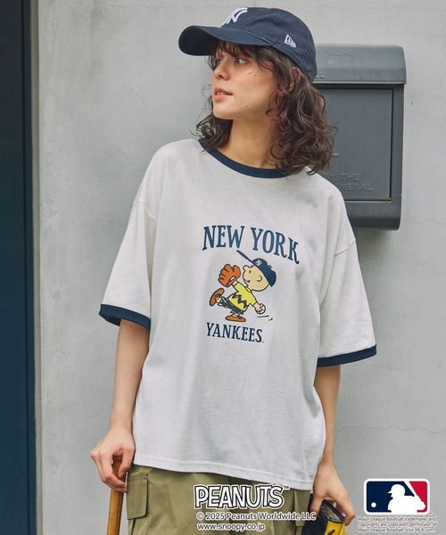 PEANUTS(ピーナッツ)の「【PEANUT×MLB】ピーナッツ×メジャーリーグベースボール 別注 グラフィック ロゴ刺繍オーバーサイズ半袖Tシャツ(Tシャツ/カットソー・レディース・スミクロ/ネイビー系/チャコールグレー/ネイビー・FREE)」の18枚目の写真