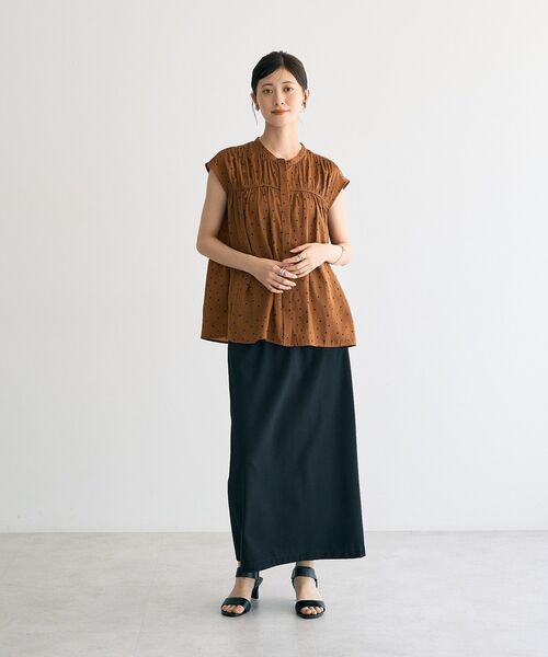 YECCA VECCA（イェッカヴェッカ）の「ドット柄ギャザーブラウス（シャツ/ブラウス・レディース・ブラック/チャコールグレー/キャメル・FREE）」の22枚目の写真