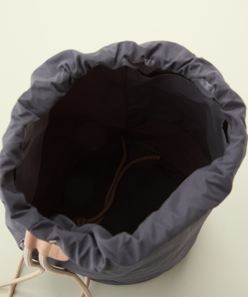 LE VERNIS（ル・ベルニ）の「【一部店舗限定】LE VERNIS(ル・ベルニ) 《撥水》Knapsack（バックパック/リュック・レディース・ブラック/グレー・FREE）」の8枚目の写真