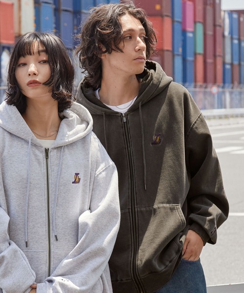 NBAチームロゴ刺繍フード付きスウェット NBAチームロゴ刺繍フード付きスウェット