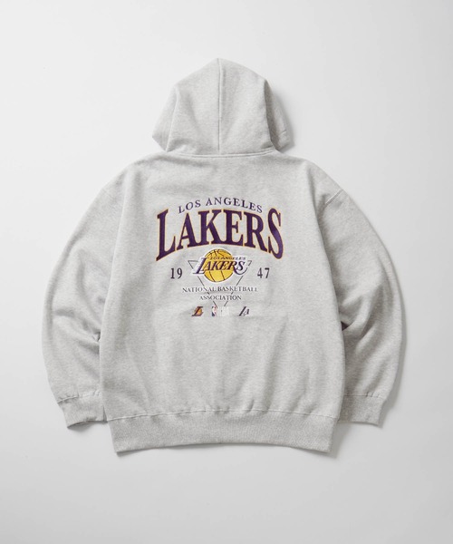 NBA（エヌビーエー）の「NBA/エヌビーエー 別注 チームロゴ刺繍バックデザイン ピグメント加工ビッグシルエット裏起毛ダブルジップパーカー（パーカー・メンズ・ブラック系2/アッシュグレー/ブラック/ネイビー/ブラック系/ブラウン/ワイン・L/M）」の11枚目の写真