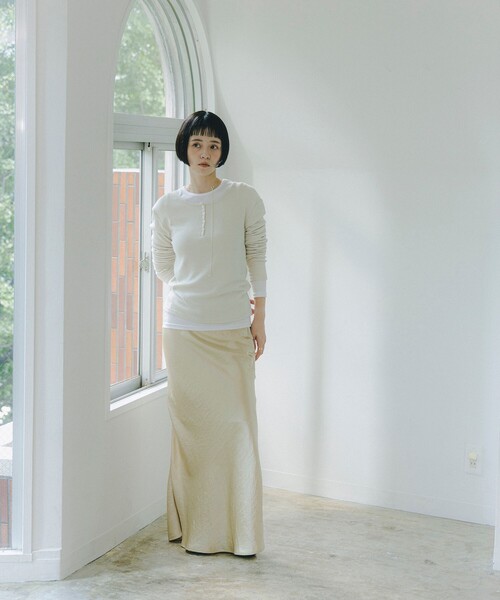 CAROLINA GLASER(カロリナ グレイサー)の「Mai / アンサンブル カットソー(Tシャツ/カットソー・レディース・ホワイト系その他5/グレー・ONE SIZE)」の18枚目の写真