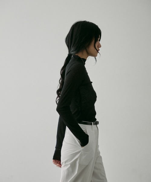 NUJOH（ヌゾ）の「Sheer Rib High Neck Top / シアーリブハイネックトップス（Tシャツ/カットソー・レディース・ブラック/アイボリー・FREE）」の12枚目の写真