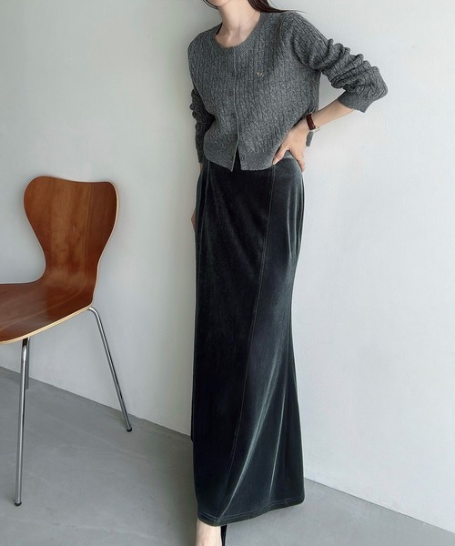 Meiru(メイル)の「ベロアマーメイドスカート(薄手)(スカート・レディース・チャコール/ブラック/ブラウン・LARGE/MEDIUM/SMALL)」の12枚目の写真