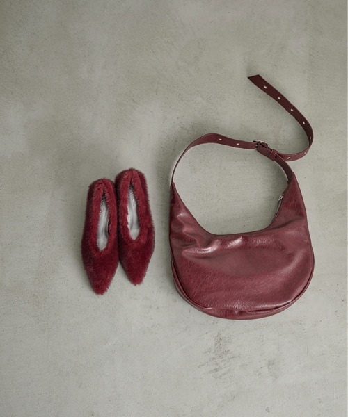 THE YOn（ザヨン）の「ハーフムーンワンショルダーバッグ（ショルダーバッグ・レディース・マスタード/セージグリーン/ブラック/ワインレッド・FREE）」の13枚目の写真