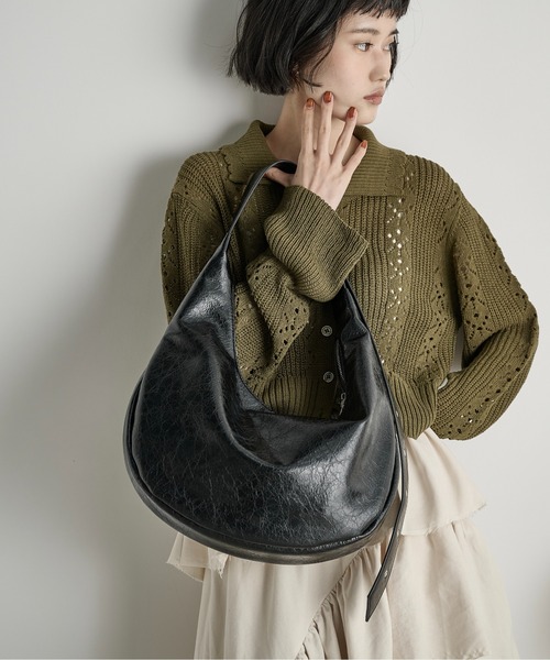 THE YOn（ザヨン）の「ハーフムーンワンショルダーバッグ（ショルダーバッグ・レディース・マスタード/セージグリーン/ブラック/ワインレッド・FREE）」の17枚目の写真