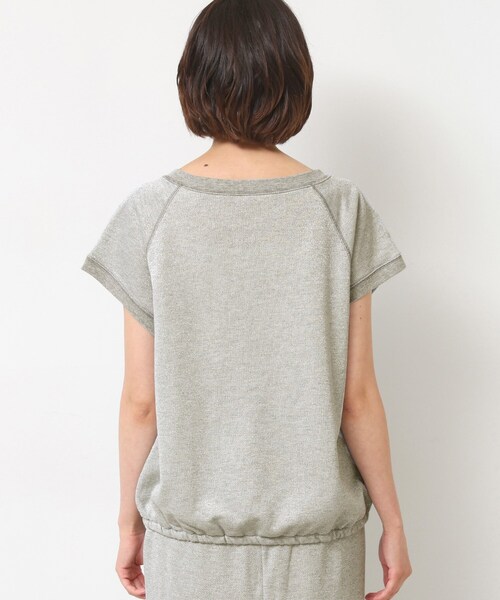 Dessin(デッサン)の「【セットアップ可・洗える】ラメ裏毛トップス(Tシャツ/カットソー・レディース・ライトベージュ/グレー・02/01)」の13枚目の写真