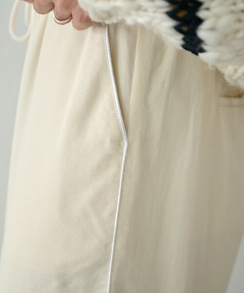 BEARDSLEY（ビアズリー）の「《15 quinze》サイドラインコーデュロイパンツ（その他パンツ・レディース・アイボリー/キャメル・FREE）」の10枚目の写真