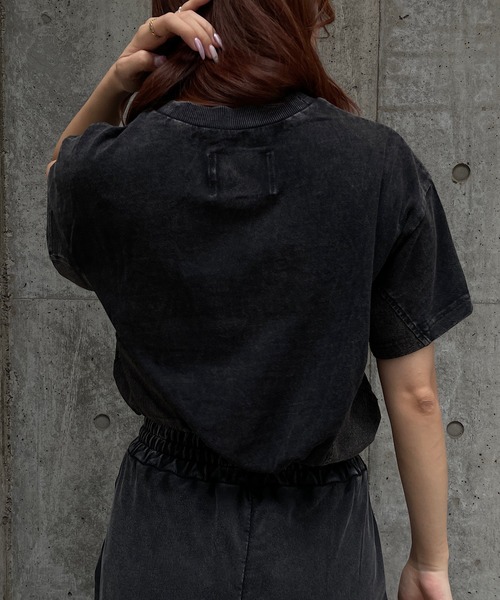 ROGER AND RAW（ロジャーアンドロウ）の「デニム切替ドロストショートTシャツ（Tシャツ/カットソー・レディース・スミクロ/ホワイト/ブラック・FREE）」の12枚目の写真