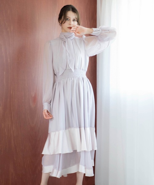 NOELA(ノエラ)の「シアーサテンコンビワンピース(ワンピース・レディース・ライトグレー/ベージュ/ブラウン・S/M)」の2枚目の写真