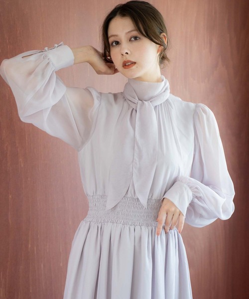 NOELA(ノエラ)の「シアーサテンコンビワンピース(ワンピース・レディース・ライトグレー/ベージュ/ブラウン・S/M)」の8枚目の写真