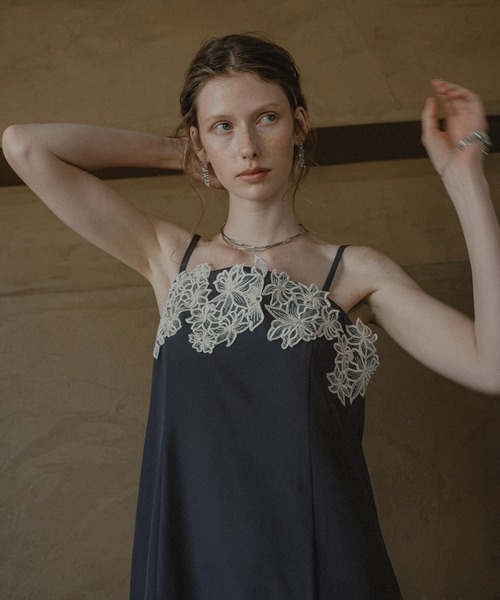 et.UNiVER(エトユニベール)の「Layered tulle dress(ドレス・レディース・カーキブラウン/ブルー/ブラック・SMALL/MEDIUM/LARGE)」の18枚目の写真