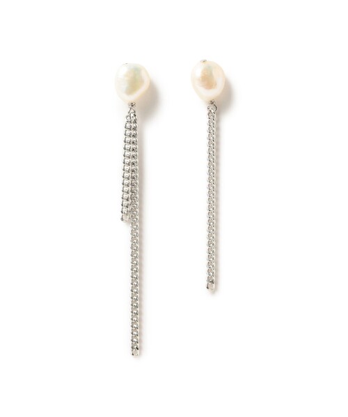 Ray BEAMS(レイビームス)の「フリンジチェーン 淡水パール ピアス(ピアス(両耳用)・レディース・シルバー・ONE SIZE)」の2枚目の写真