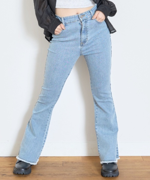 LOVETOXIC(ラブトキシック)の「【LTXC】デニム2WAYオールインワン(つなぎ/オールインワン・キッズ・ブルー/ブラック・M:150cm/L:160cm/S:140cm/130cm)」の7枚目の写真