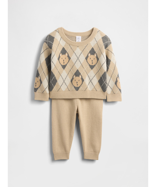 GAP(ギャップ)の「ブラナンベア ニットコーデセット (ベビー)(セットアップ・キッズ・ベージュ・90cm/80cm/60cm/70cm)」の1枚目の写真