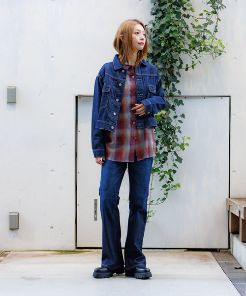 Rouge vif la cle(ルージュヴィフラクレ)の「【Le Melange/ル・メランジュ】80ozデニムジャケット/#8543801/デニム/ジャケット/ショート丈【WEB限定】(ブルゾン・レディース・インディゴブルー/ライトブルー・フリー)」の8枚目の写真