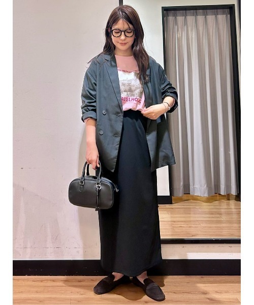 Right-on(ライトオン)の「【HONEYSUCKLE ROSE】ラウンドヘムロングスリーブTシャツ(Tシャツ/カットソー・レディース・オフホワイト/ダークグレー/ピンク・M/L/S)」の5枚目の写真