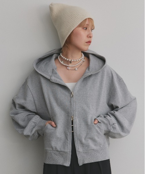ad thie（アドティエ）の「ダブルジップ スウェットパーカー（パーカー・レディース・ブラウン/チャコール/ブラック/レッド/杢グレー/オートミール・MEDIUM/LARGE）」の3枚目の写真