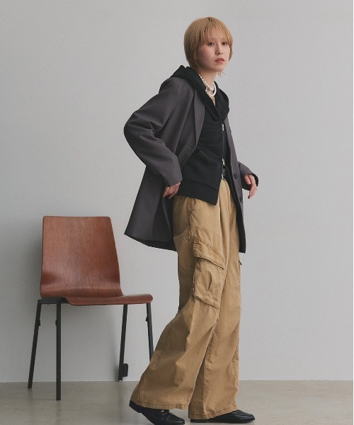 ad thie（アドティエ）の「ダブルジップ スウェットパーカー（パーカー・レディース・ブラウン/チャコール/ブラック/レッド/杢グレー/オートミール・MEDIUM/LARGE）」の18枚目の写真