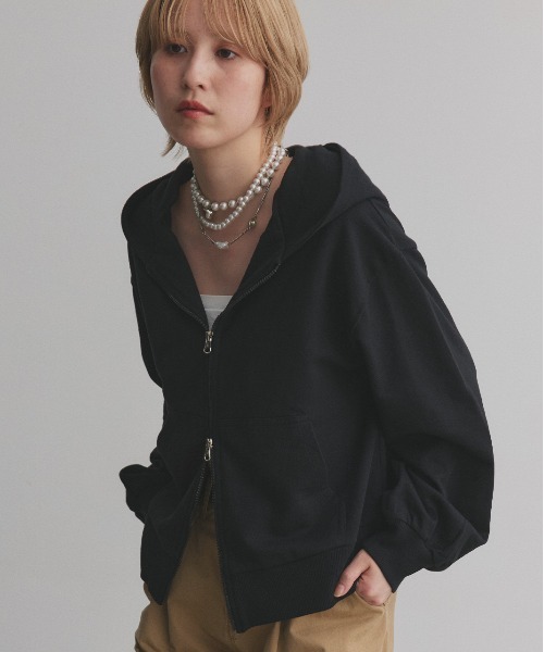 ad thie（アドティエ）の「ダブルジップ スウェットパーカー（パーカー・レディース・ブラウン/チャコール/ブラック/レッド/杢グレー/オートミール・MEDIUM/LARGE）」の21枚目の写真